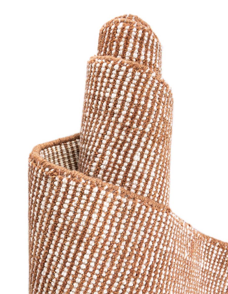 Detail image of  5' 1 x 5' 1  Hand Woven Jill Zarin English Manor Wool Round Rug