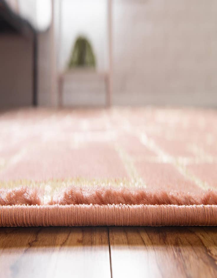 Detail image of 5' x 8' Marilyn Monroe&trade; Glam Deco Rug