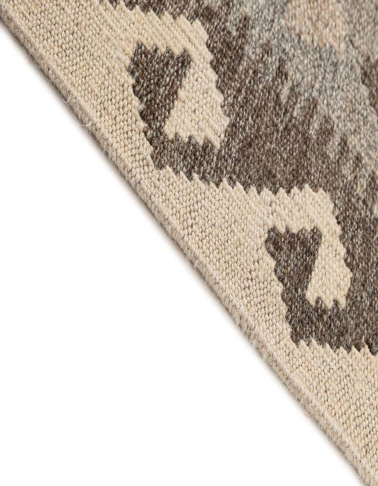 Detail image of  4' 10 x 6' 6  Hand Woven Kilim Maymana Wool Rug