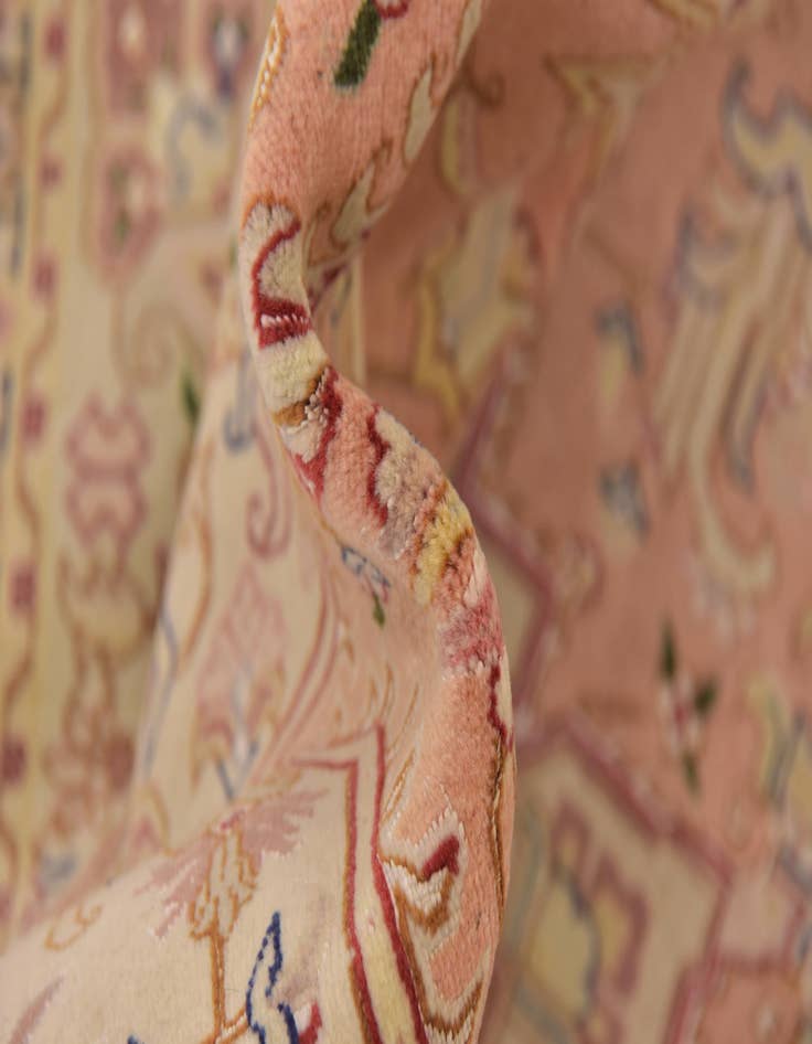 Detail image of  5' 1 x 6' 7  Hand Knotted Tabriz Persian Rug