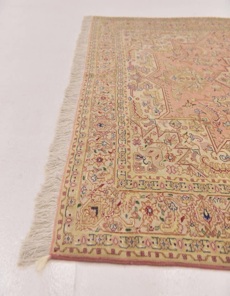 Detail image of  5' 1 x 6' 7  Hand Knotted Tabriz Persian Rug