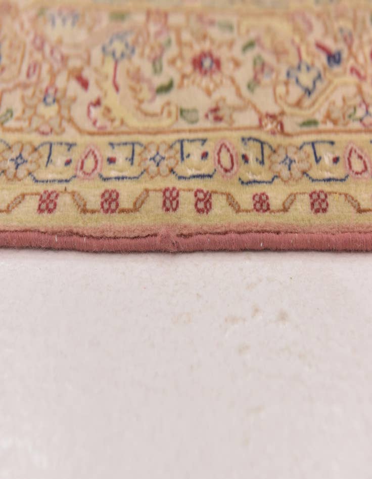 Detail image of  5' 1 x 6' 7  Hand Knotted Tabriz Persian Rug