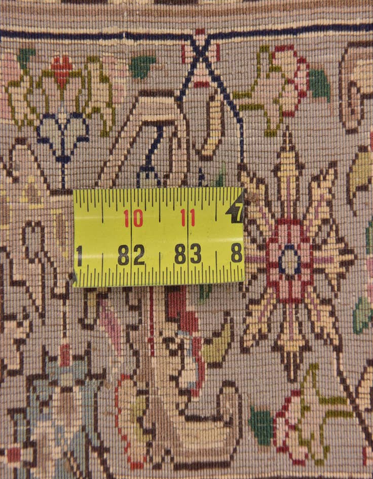 Detail image of  4' 10 x 6' 8  Hand Knotted Tabriz Persian Rug
