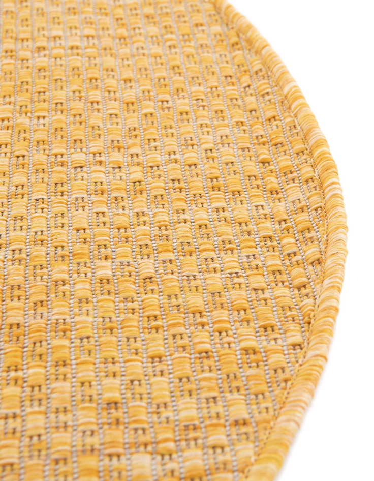 Detail image of  7' 10 x 7' 10  Washable Solid Indoor / Outdoor Round Rug