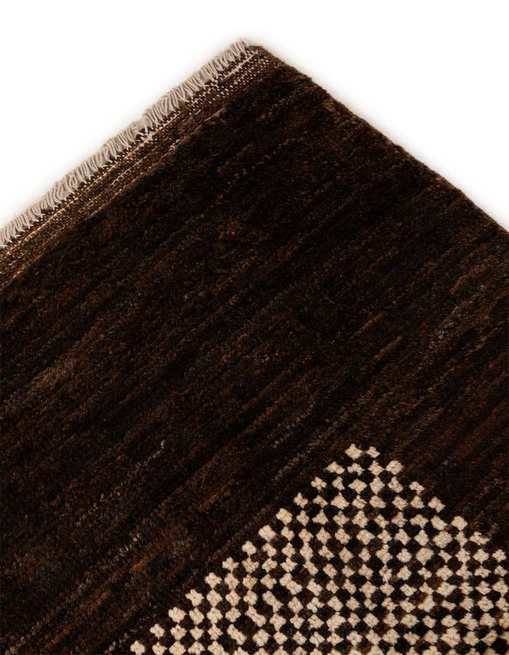 Detail image of  4' x 5' 9  Hand Knotted Darya Wool Rug