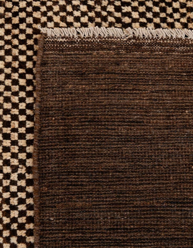 Detail image of  4' x 5' 9  Hand Knotted Darya Wool Rug