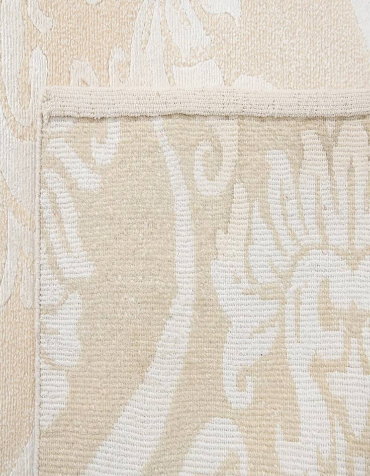 Detail image of  2' 9 x 10'  Hand Knotted Darya Wool Runner Rug