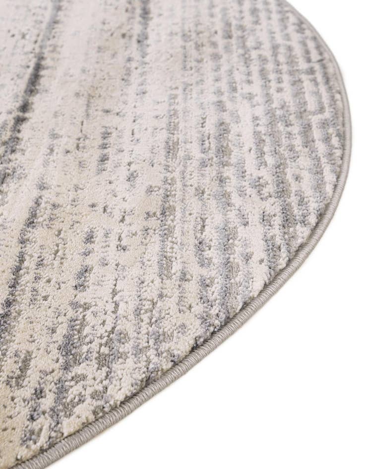 Detail image of  8' x 10' Oasis Oval Rug