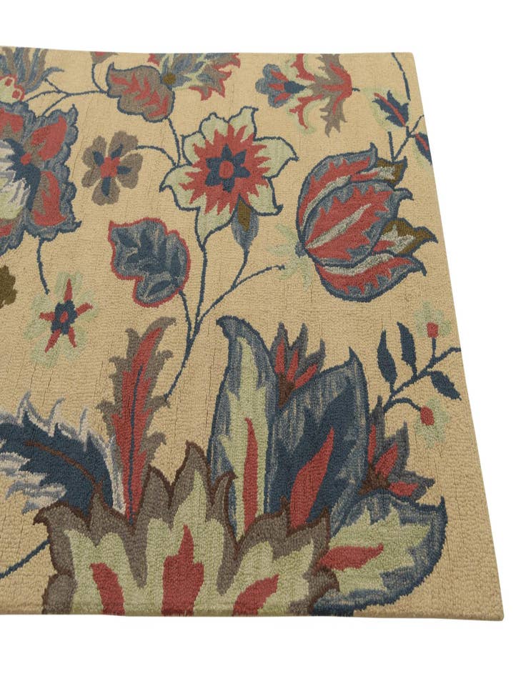 Detail image of  5' 1 x 8' Agra Wool Rug