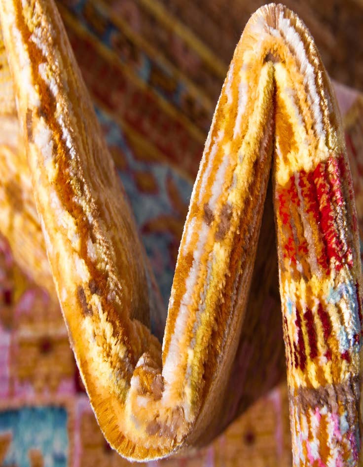 Detail image of  9' x 12' Alexis Rug