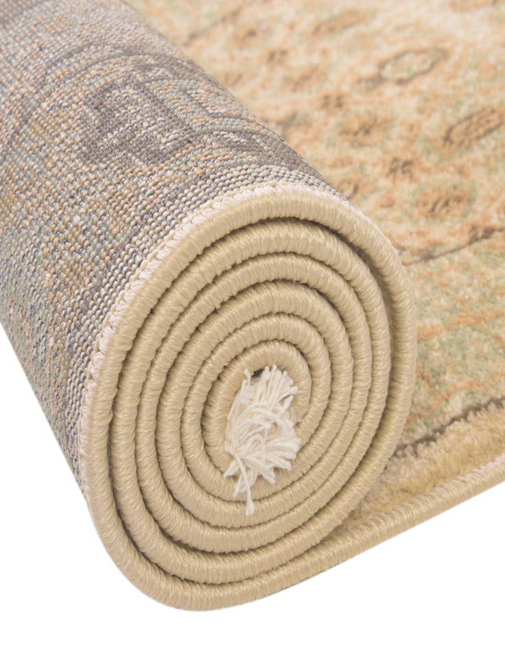 Detail image of  6' x 9' Amina Rug