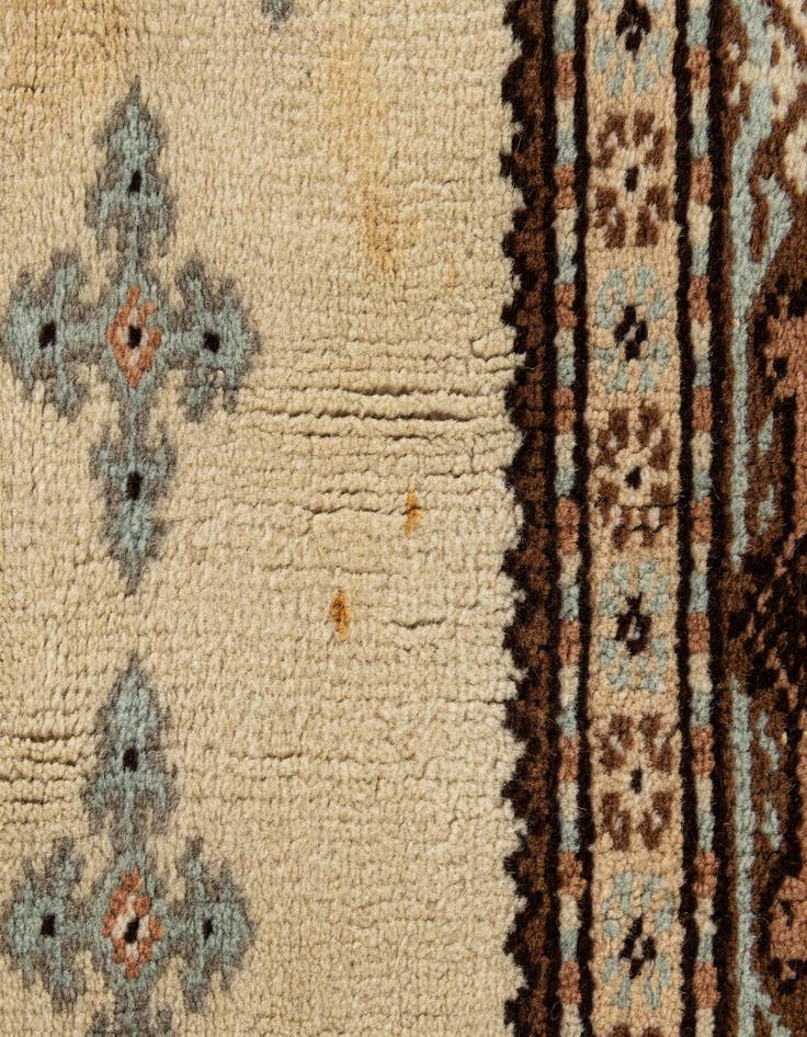 Detail image of  3' 11 x 5' 10  Hand Knotted Anatolian Wool Rug