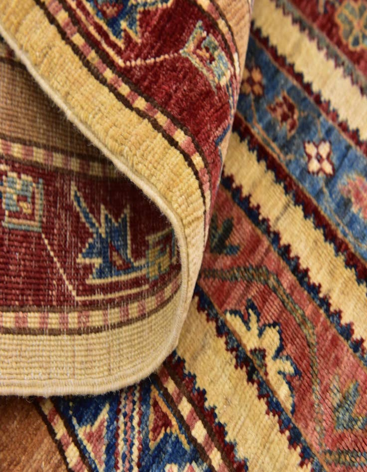 Detail image of  4' 2 x 6' 2  Hand Knotted Ariana Ziegler Rug