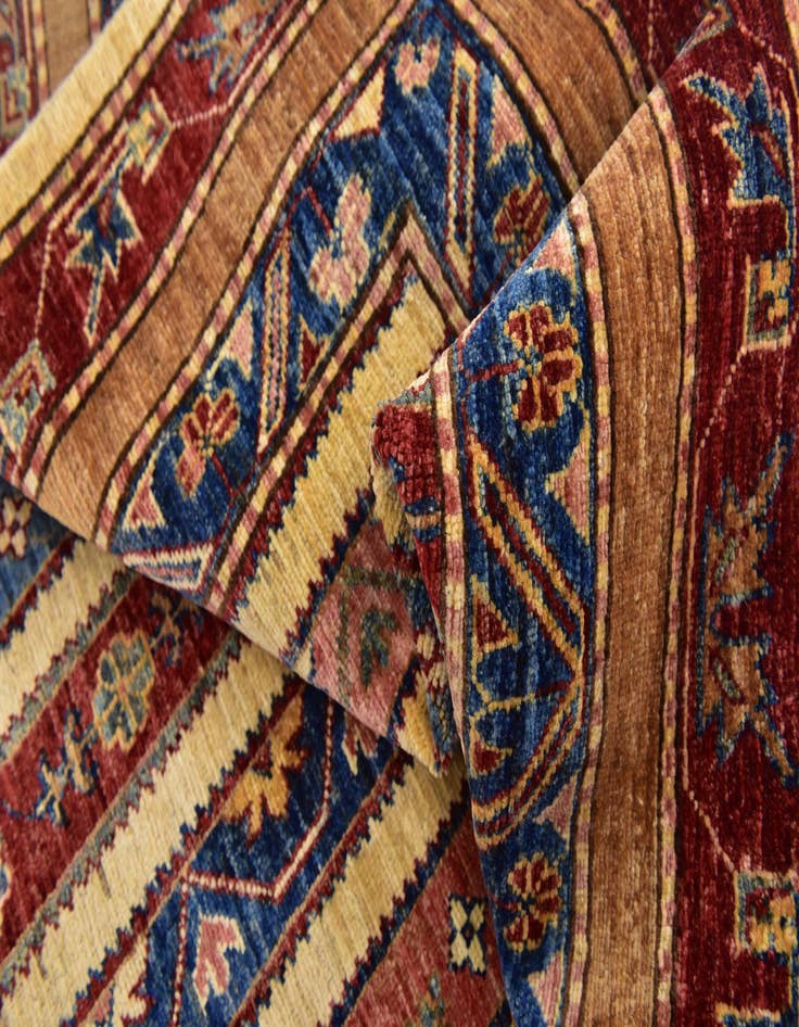 Detail image of  4' 2 x 6' 2  Hand Knotted Ariana Ziegler Rug