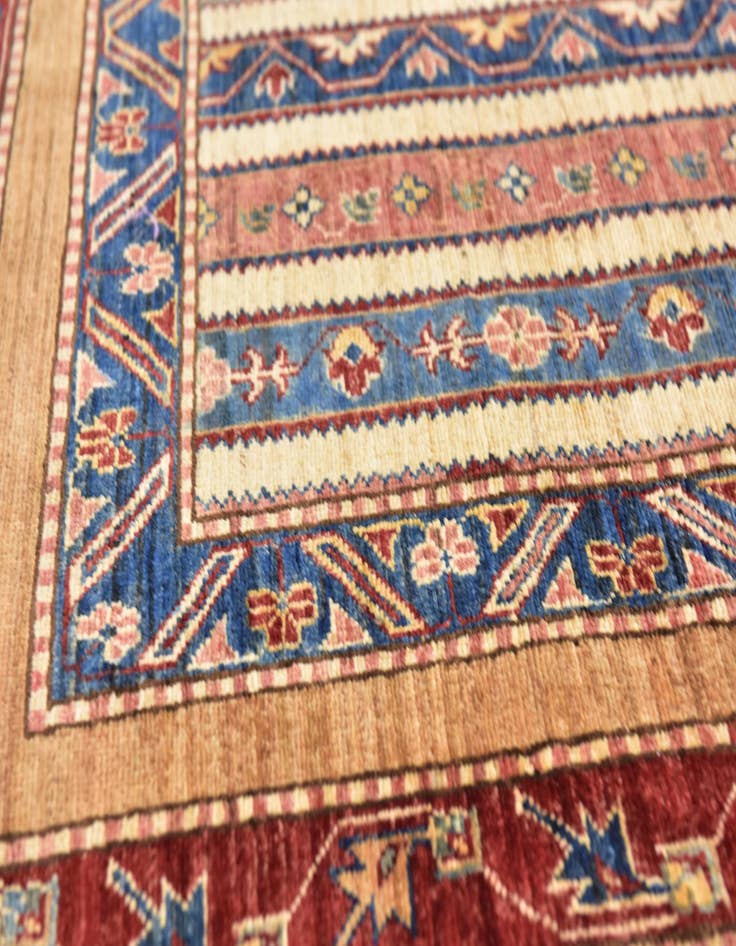 Detail image of  4' 2 x 6' 2  Hand Knotted Ariana Ziegler Rug