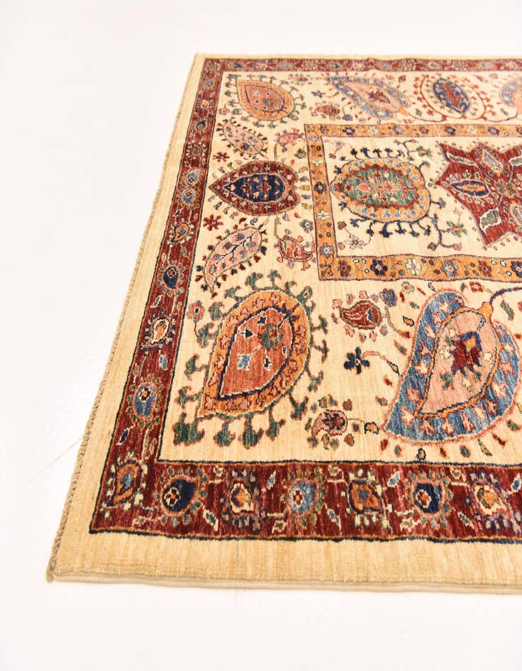 Detail image of  5' 1 x 6' 5  Hand Knotted Ariana Ziegler Rug