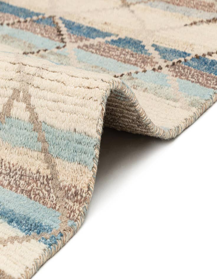 Detail image of  7' 9 x 9' 10  Hand Knotted Beni Marok Rug