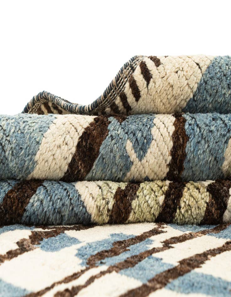 Detail image of  8' 1 x 10' 4  Hand Knotted Beni Marok Rug