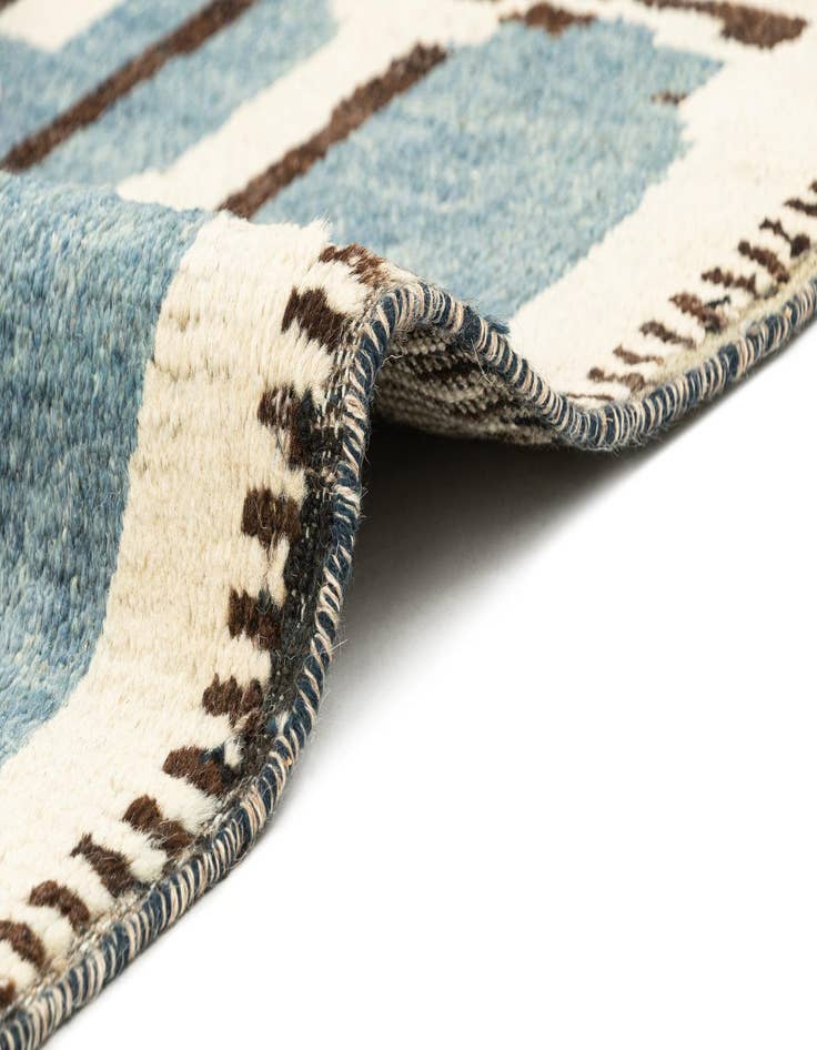 Detail image of  8' 1 x 10' 4  Hand Knotted Beni Marok Rug