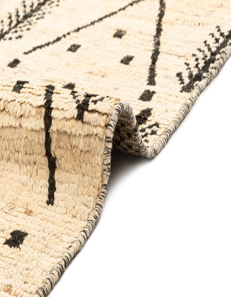 Detail image of  10' 3 x 13' 6 Beni Marok Rug