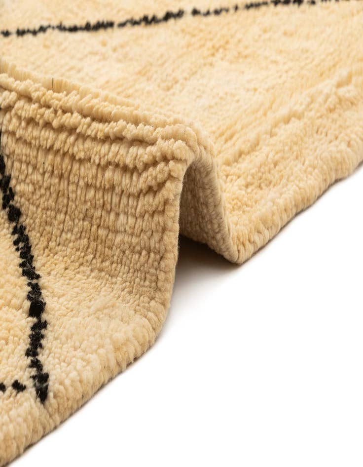 Detail image of  7' 1 x 10' 2 Berber Rug