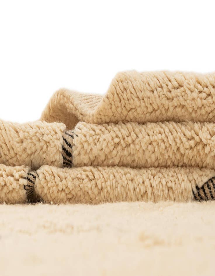 Detail image of  7' 1 x 9' 10 Berber Rug