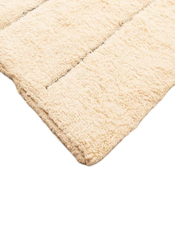 Detail image of  6' 11 x 10' 1 Berber Rug