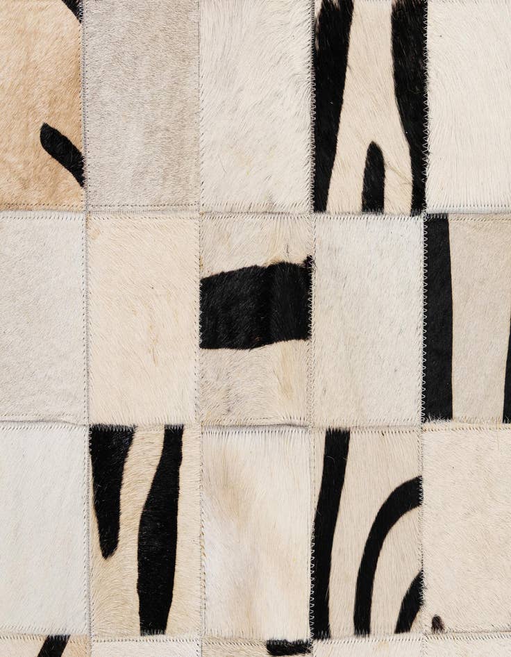 Detail image of  8' 11 x 9' 9 Cowhide - Patchwork Rug