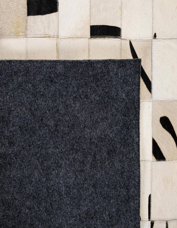 Detail image of  8' 11 x 9' 9 Cowhide - Patchwork Rug