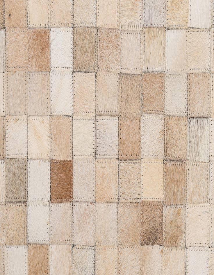 Detail image of  5' 2 x 8' Cowhide - Patchwork Rug
