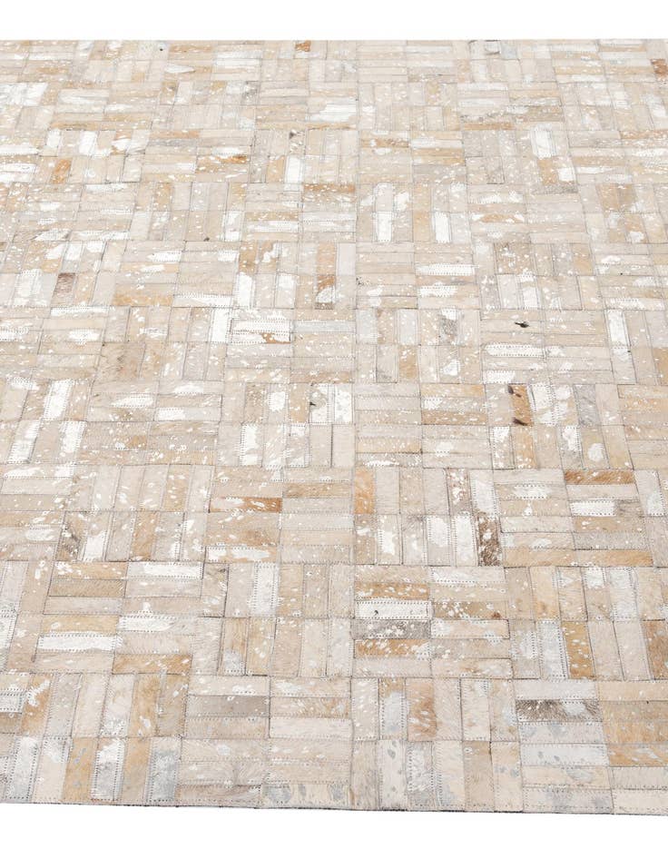 Detail image of  4' 11 x 8' Cowhide - Patchwork Rug