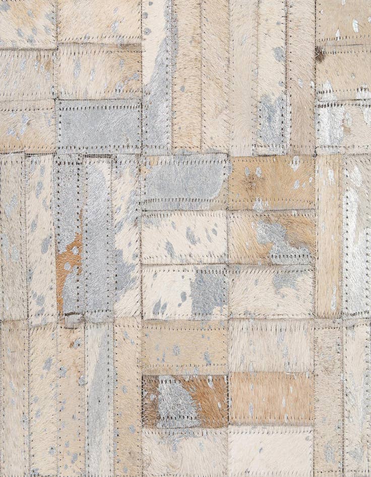 Detail image of  4' 11 x 8' Cowhide - Patchwork Rug