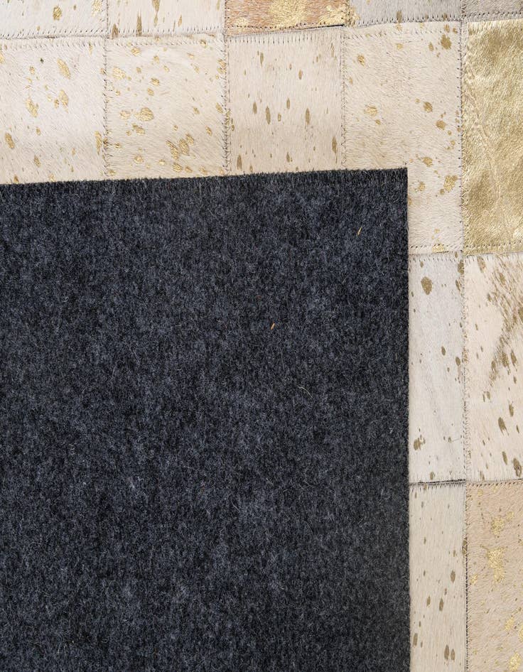 Detail image of  5' x 7' 10 Cowhide - Patchwork Rug