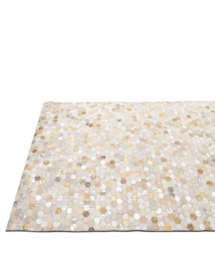 Detail image of  5' 1 x 8' Cowhide - Patchwork Rug