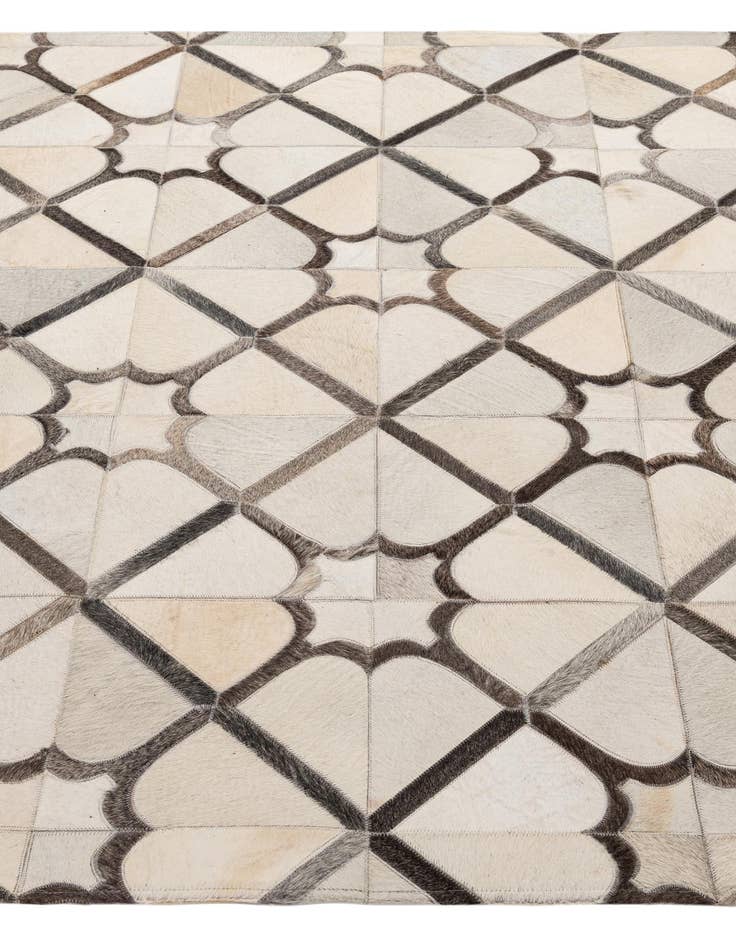 Detail image of  5' x 7' 11 Cowhide - Patchwork Rug