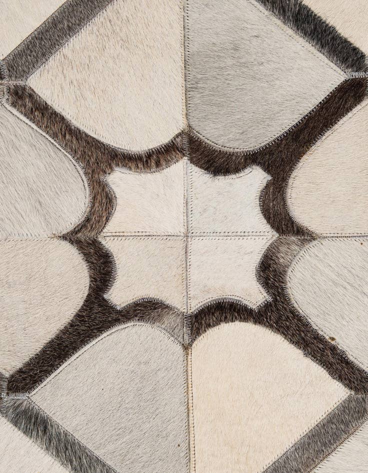 Detail image of  5' x 7' 11 Cowhide - Patchwork Rug