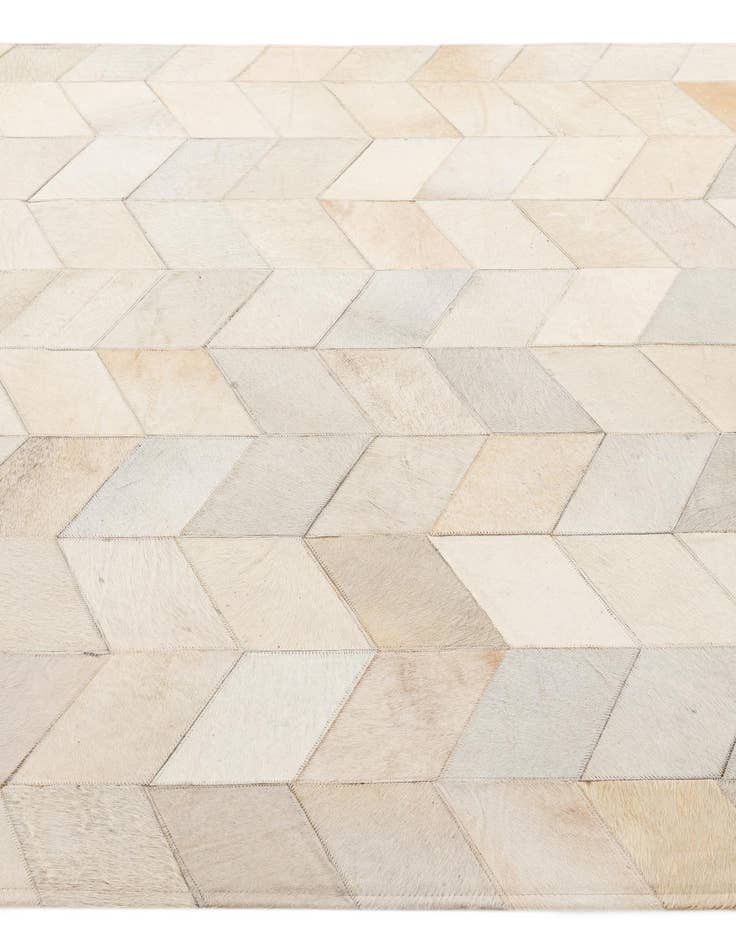 Detail image of  5' 1 x 8' Cowhide - Patchwork Rug