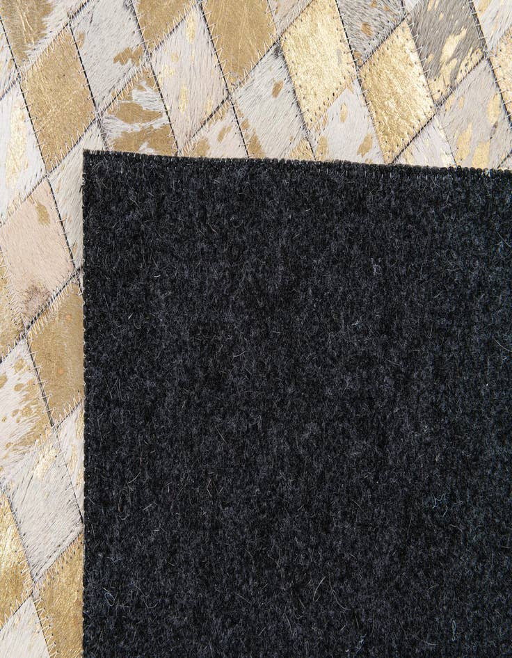 Detail image of  6' x 9' Cowhide Stocks Rug