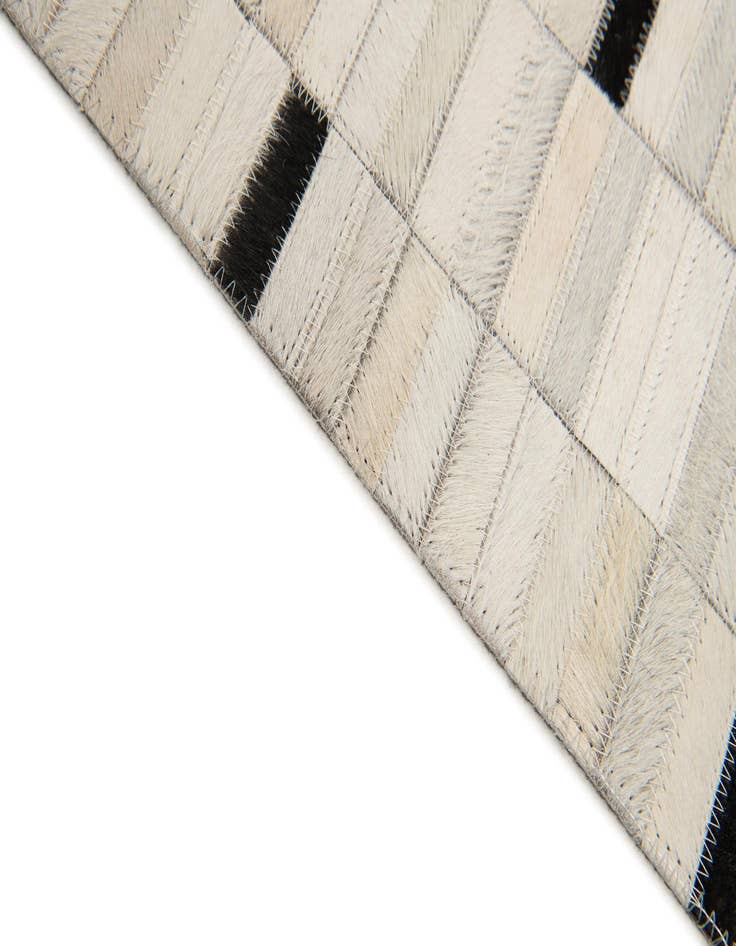 Detail image of  6' x 9' Cowhide Stocks Rug