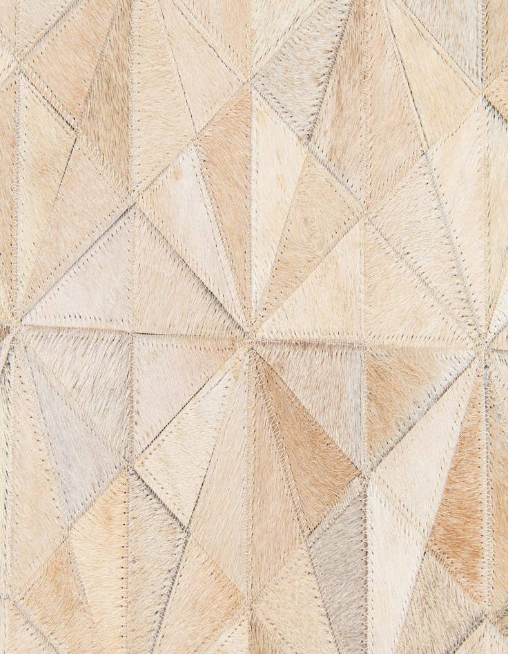 Detail image of  4' 9 x 6' 6 Cowhide Stocks Rug