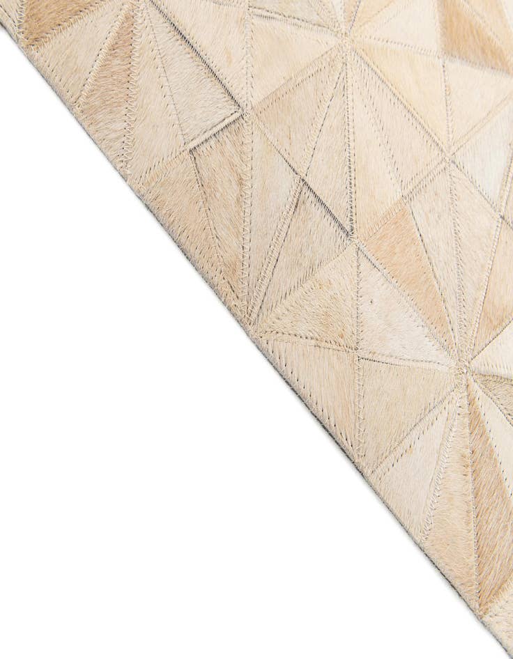 Detail image of  4' 8 x 6' 7 Cowhide Stocks Rug