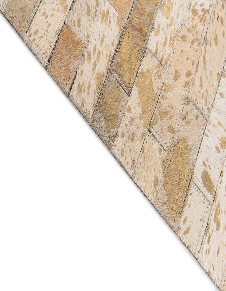 Detail image of  4' 9 x 6' 7 Cowhide Stocks Rug