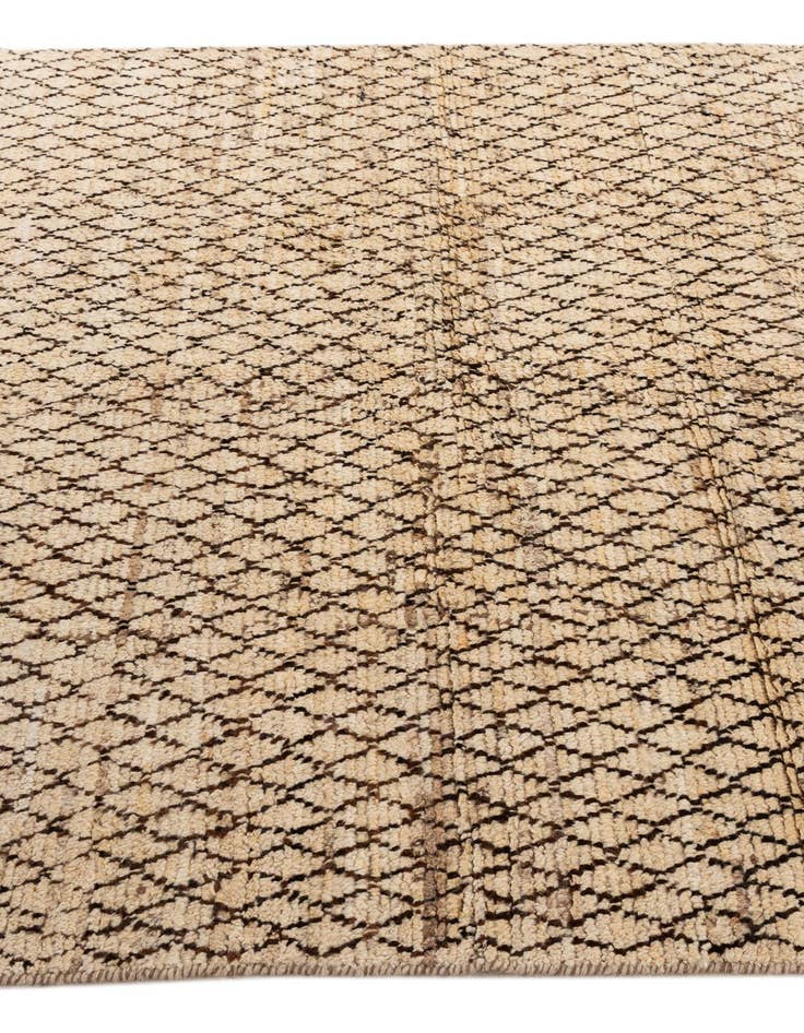 Detail image of  5' 5 x 7' 9  Hand Knotted Darya Wool Rug