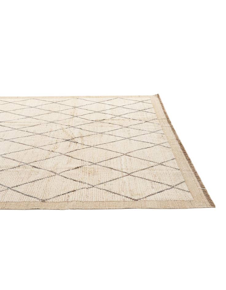 Detail image of  6' 4 x 9' 4  Hand Knotted Darya Wool Rug