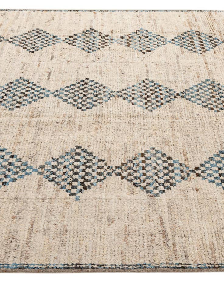 Detail image of  6' 6 x 9' 7  Hand Knotted Darya Wool Rug