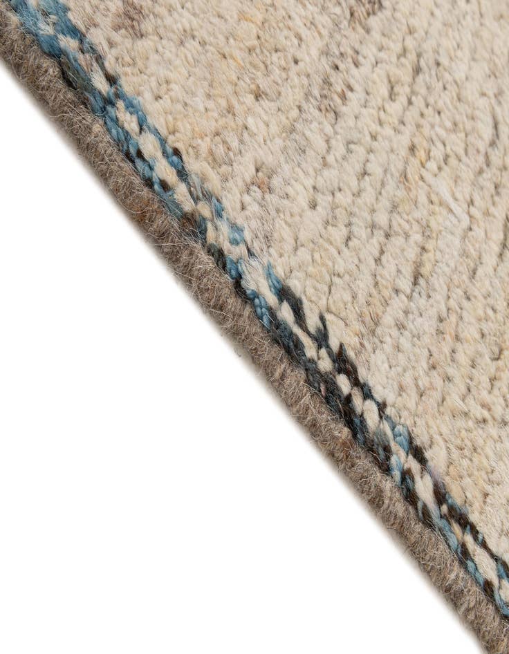 Detail image of  6' 6 x 9' 7  Hand Knotted Darya Wool Rug