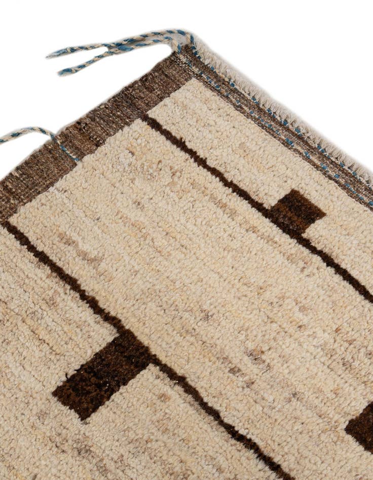 Detail image of  6' 9 x 9' 9  Hand Knotted Darya Wool Rug