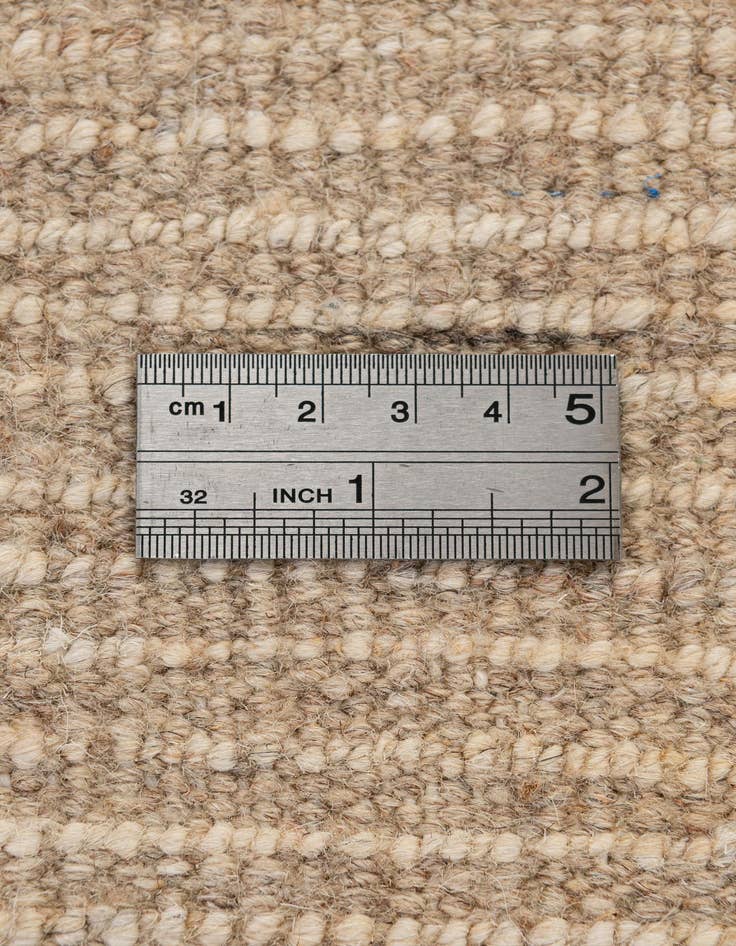 Detail image of  6' 10 x 10'  Hand Knotted Darya Wool Rug