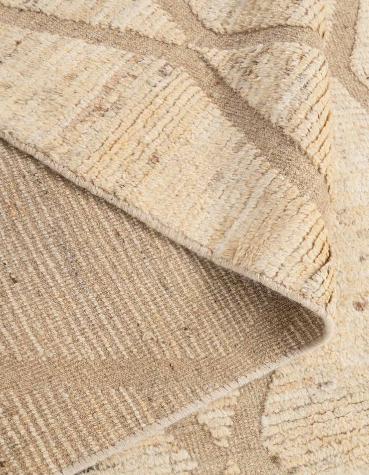 Detail image of  6' 10 x 10'  Hand Knotted Darya Wool Rug