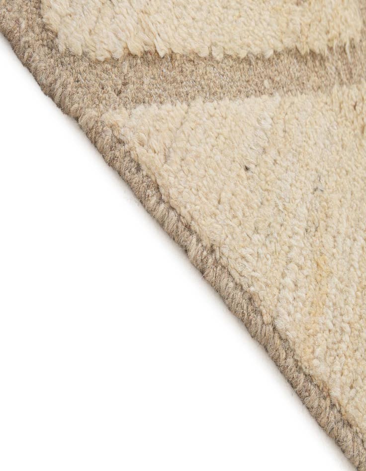 Detail image of  6' 1 x 9' 4  Hand Knotted Darya Wool Rug